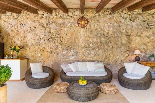 Mallorca Beautiful Villa With Pool In Puigpunyent