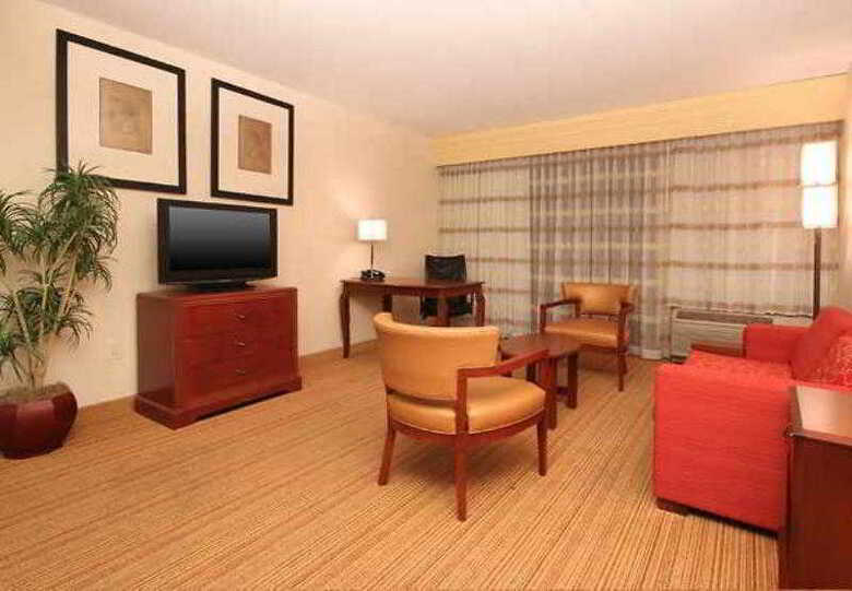 Hotel Courtyard By Marriott Salinas Monterey