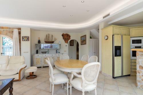 Hauzify I Casa Sant Elm