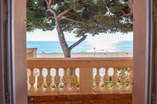 Heritage Beach Villa North Barcelona