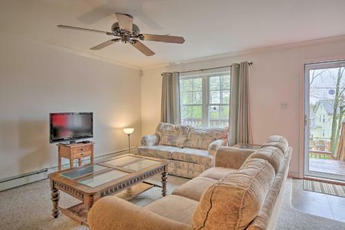 Cozy Kingston Retreat About 2 Mi To Hudson River!
