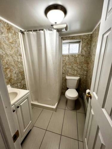 Apartamento Basement Apt Half Kitchen- Top Location Queens Nyc
