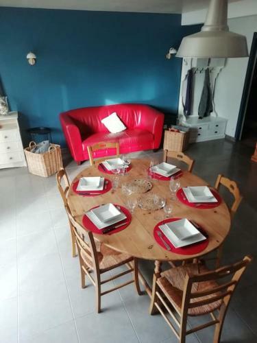 Maison Familiale Sur La C�te D?�meraude