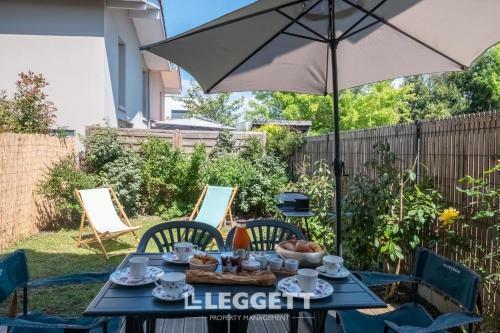 Nice Duplex Apartment With Garden And Terrace For 6 Persons