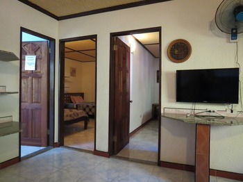 Hotel Alona Northland Resort