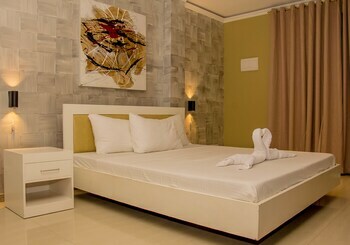 Hotel Alona Northland Resort