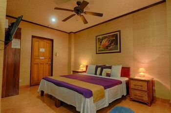 Hotel Hayahay Resort