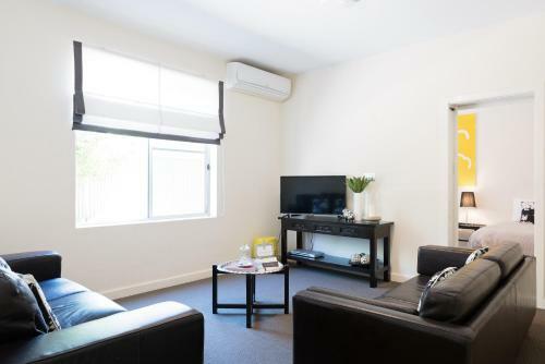 Apartamentos Arabella On West