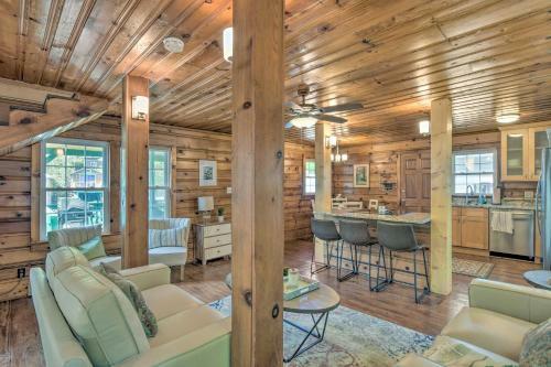 Charming Waterfront Cottage With Porch And Grill!