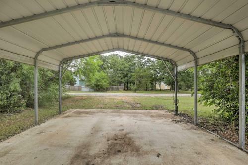 Cozy Camp Swift Home Less Than 3 Mi To Lake Bastrop!