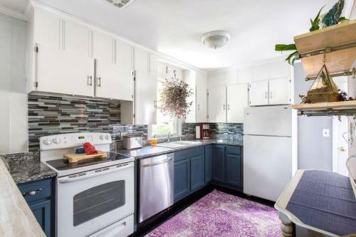 Hostal Hip Donelson Gem