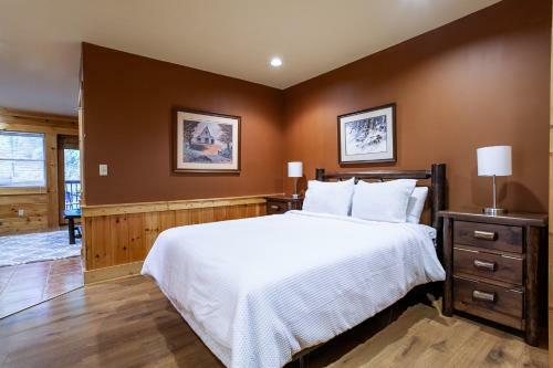 Big Bear Cabin Hot Tub Community Amenities