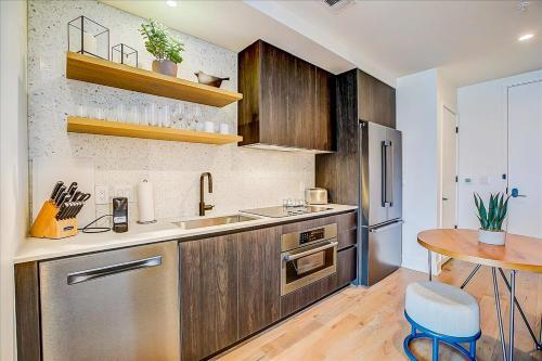 Natiivo Austin XII