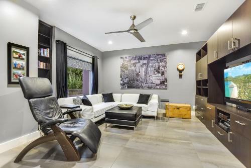 The Above Skyline View Estate
