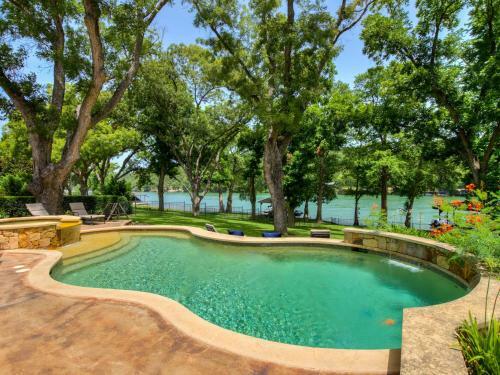 The Above Casa Tranquility On Lake Austin