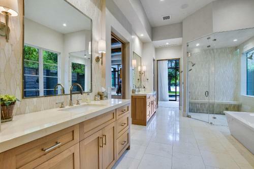 The Above Lakeside Estate On Lake Austin