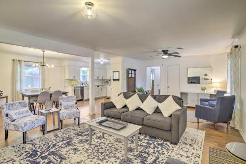 Spacious Brenham Home With Game Room And Fire Pit