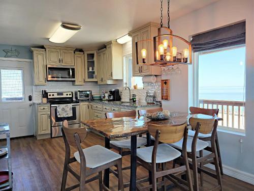 Bay Front Home With Spectacular Sunrise Views