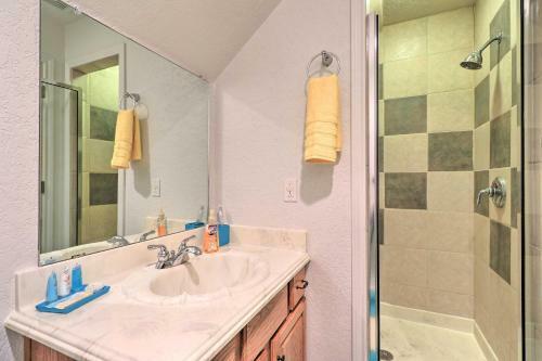 Family-friendly Woodway Home With Private Yard!