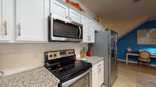 Villa Bc502 Beautifully Decorated Townhome, Heated Pool, Garage Access