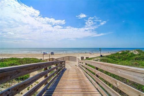 Apartamento Ec105 Newly Renovated, 2 First Floor Condo, Shared Pool & Grill, Boardwalk