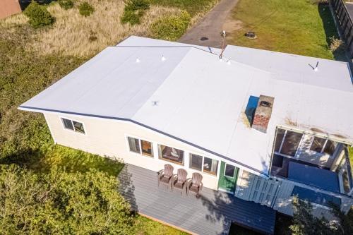 Boni's Beach House