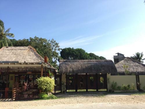 Hotel Chiisai Natsu Resort