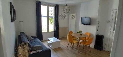 Apartamento Bel Appartement 2 Chambres Et Cour Priv�e