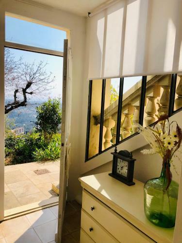 Chambre D?h�te Vue Mer