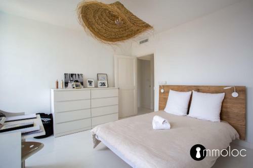 Air-conditioned House With Sea View