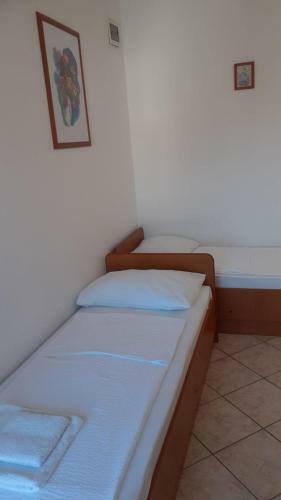 Apartments Dobri - 500m From Beach