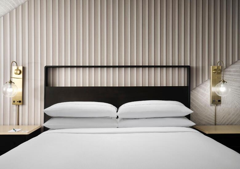 Hotel Fera Anaheim, A Doubletree By Hilton Hotel