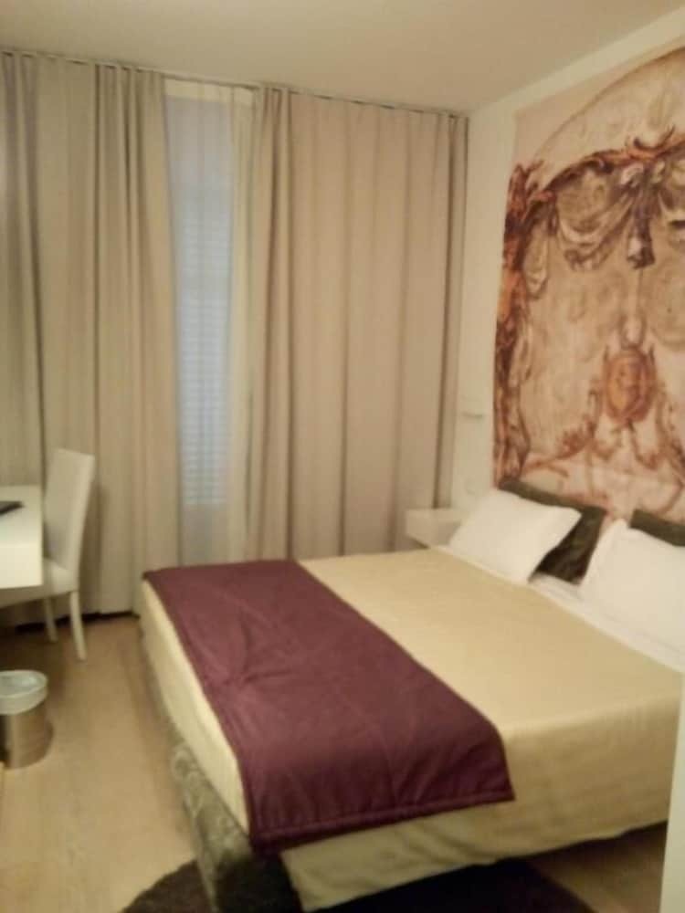 Hotel Castello Di Santa Vittoria