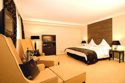 Hotel Business & More