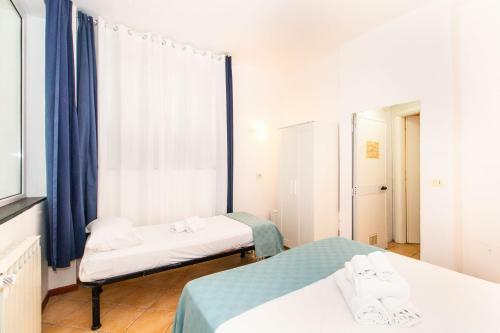 Chiavari Cozy Apartments In Villa With Shared Garden & Parking