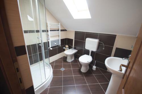 Hostal Sziklakert Fogad�