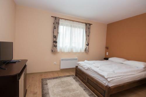 Hostal Sziklakert Fogad�