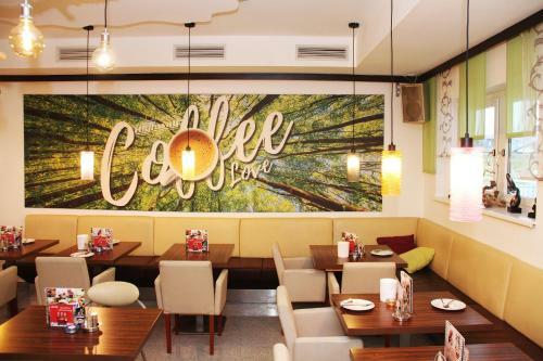 Bed & Breakfast Cafe-bar-hotel Highway