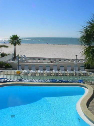 227 Surf Song Resort