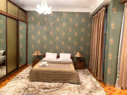 Old City Luxury Family Apartment