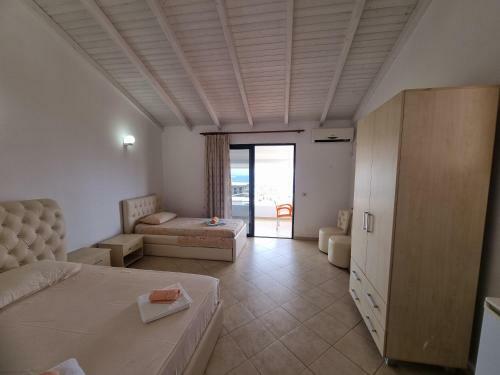 Sea View Apartment Dhermi With Balcony
