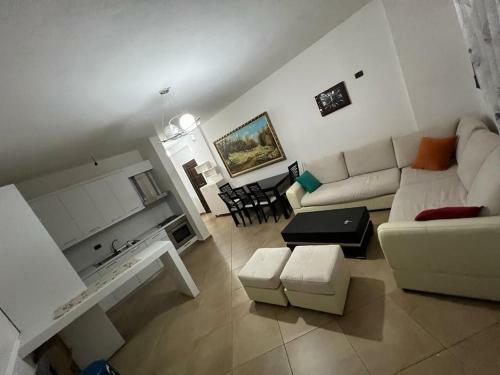 Apartamente Me Qera Erioni