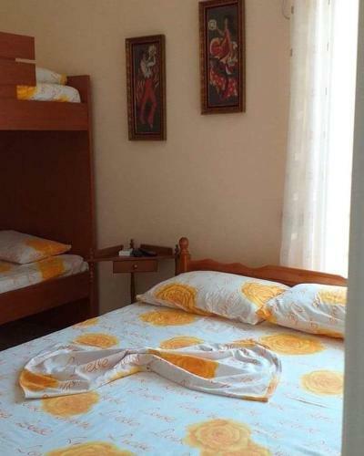 Collaku Apartment's