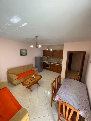 Xheni's Apartments