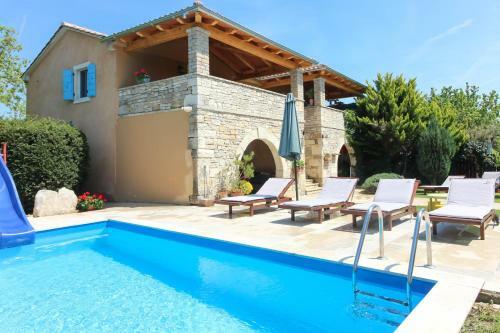 Beautiful Villa Karnevali With Private Pool