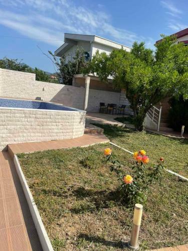 Villa Nili?