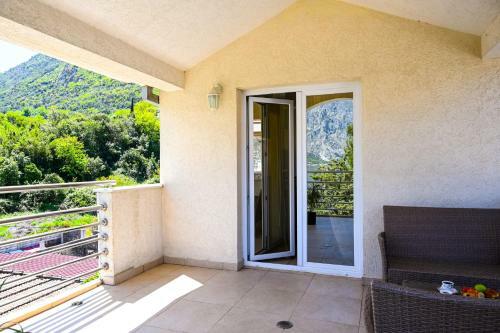Villa Troya Apartments & Studios
