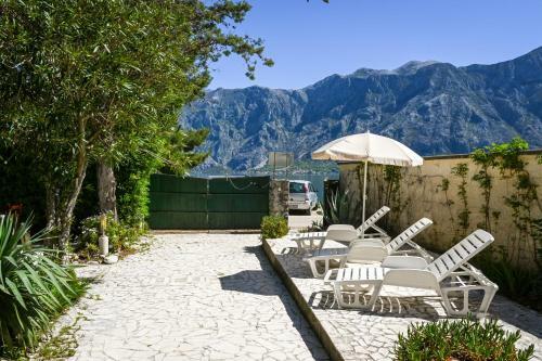 Villa Troya Apartments & Studios