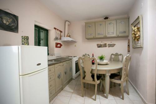 Charouda Country House