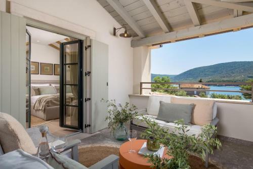 Villa Leucolea With Pool